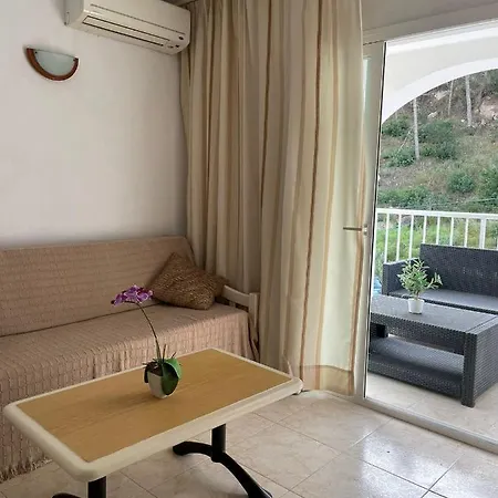Apartamentos Torres Cardona Cala Llonga  Zewnętrze zdjęcie