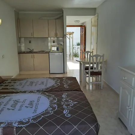 Apartamentos Torres Cardona Cala Llonga  Zewnętrze zdjęcie