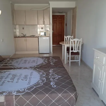 Apartamentos Torres Cardona Cala Llonga  Zewnętrze zdjęcie