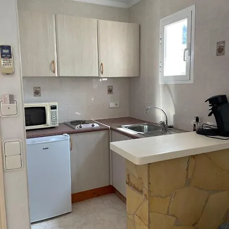 Apartamentos Torres Cardona Cala Llonga  Zewnętrze zdjęcie